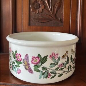 Portmeirion Botanic Garden rhododendron motif soufflé dish. ❣️